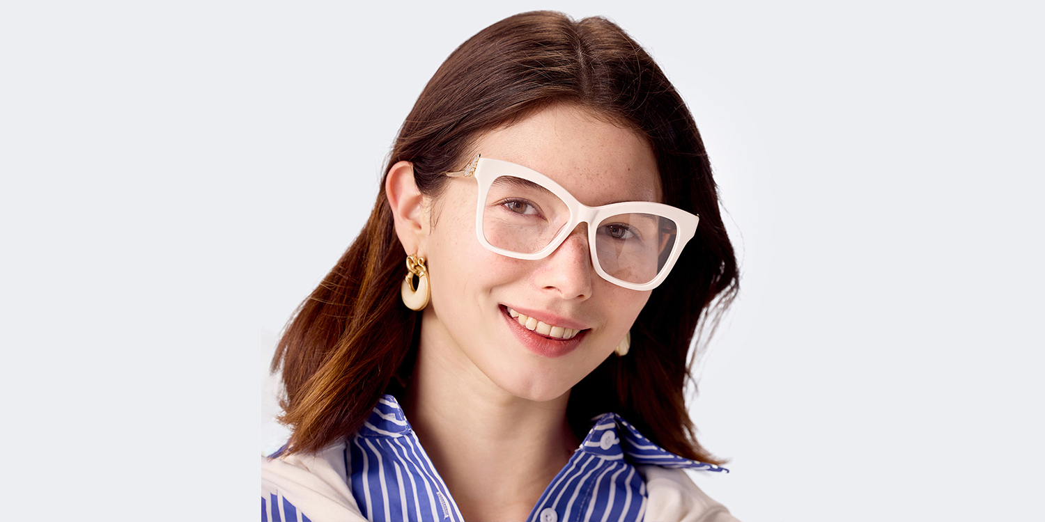 Elida Weiß Schmetterling Gemischte Materialien Brille2