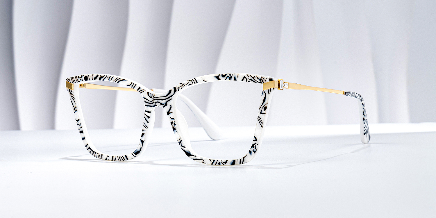 Stephens Schwarz-Weiß Cateye Brille1
