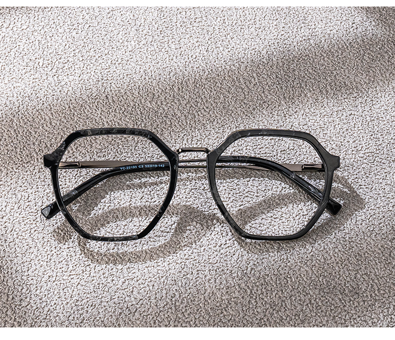 Chaima Schwarz Geometrisch Brille