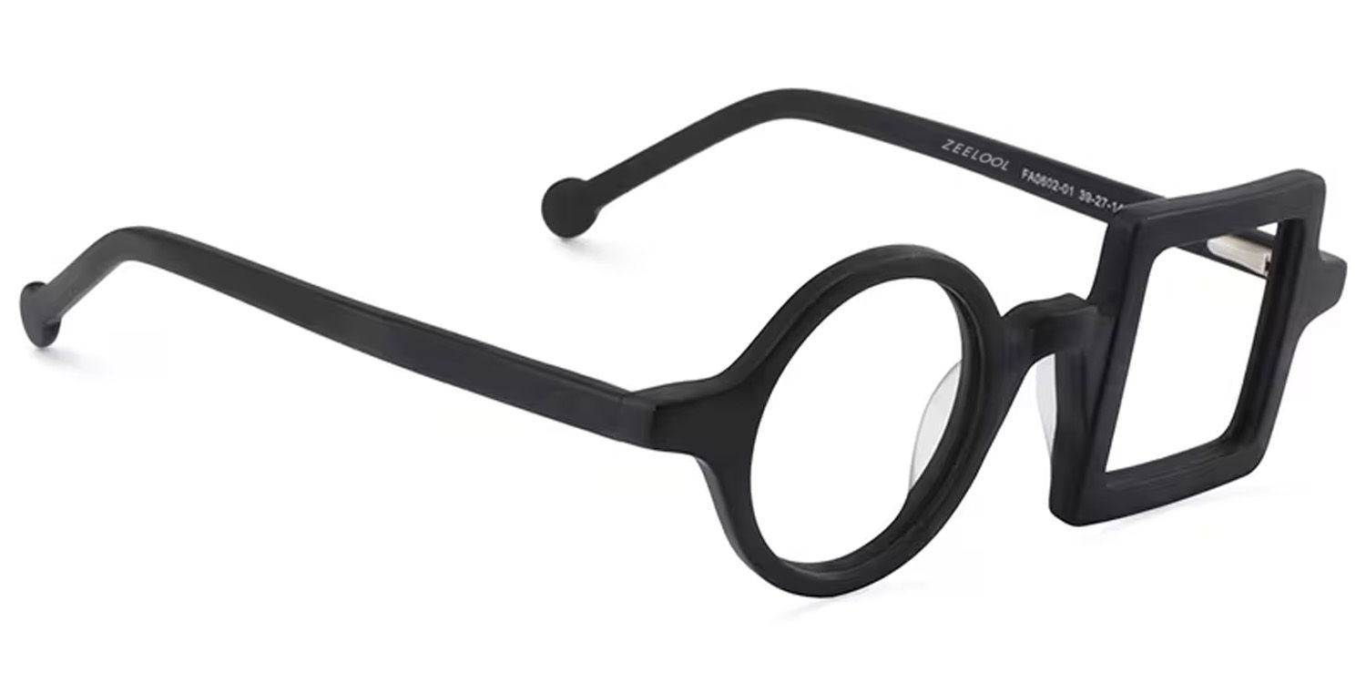 Paola  Schwarz Asymmetrische Brille2